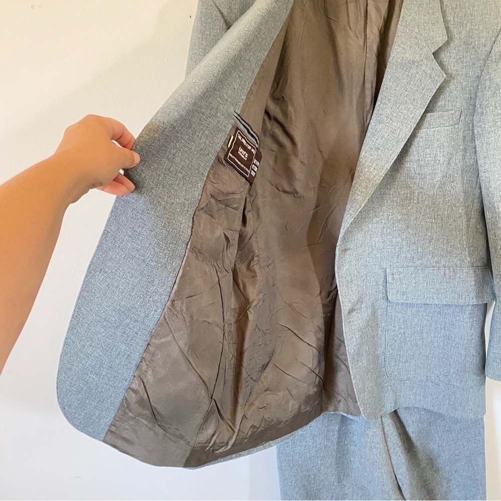 Vintage Pantsuit LEVIS Action Suit Gray Polyester Blazer Slacks Retro Mens 42R - Picture 6 of 10